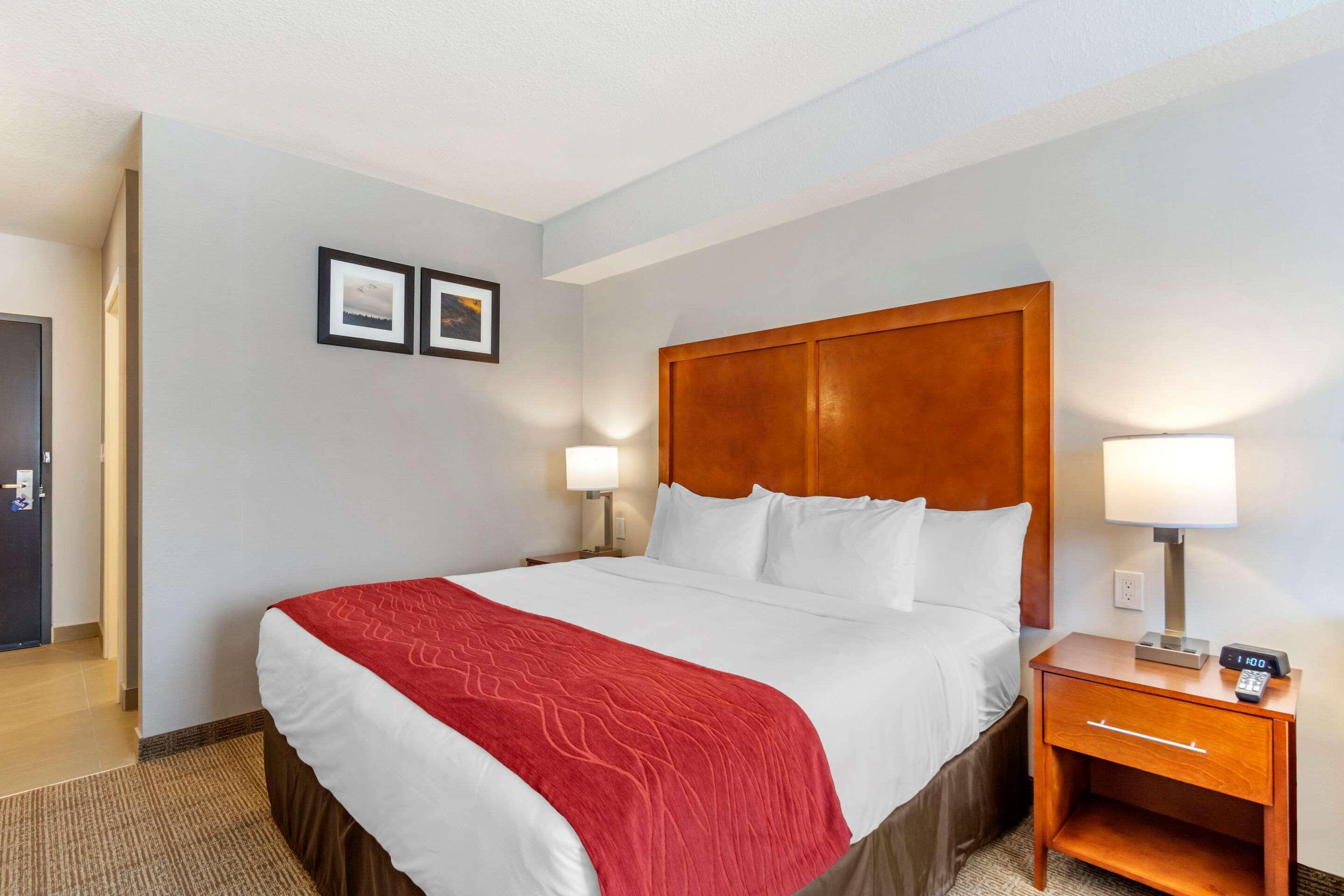 Comfort Inn & Suites Valemount Esterno foto