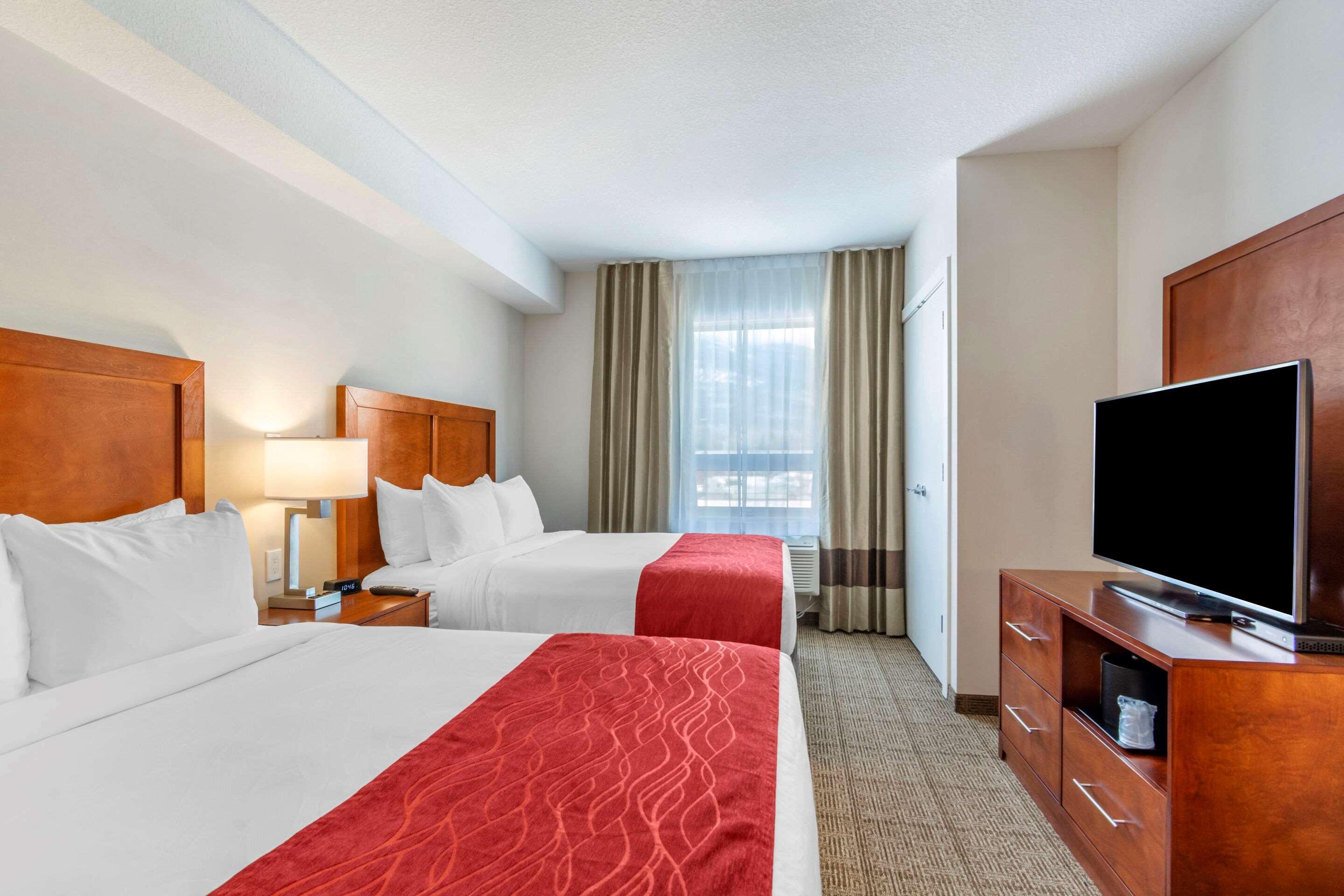 Comfort Inn & Suites Valemount Esterno foto