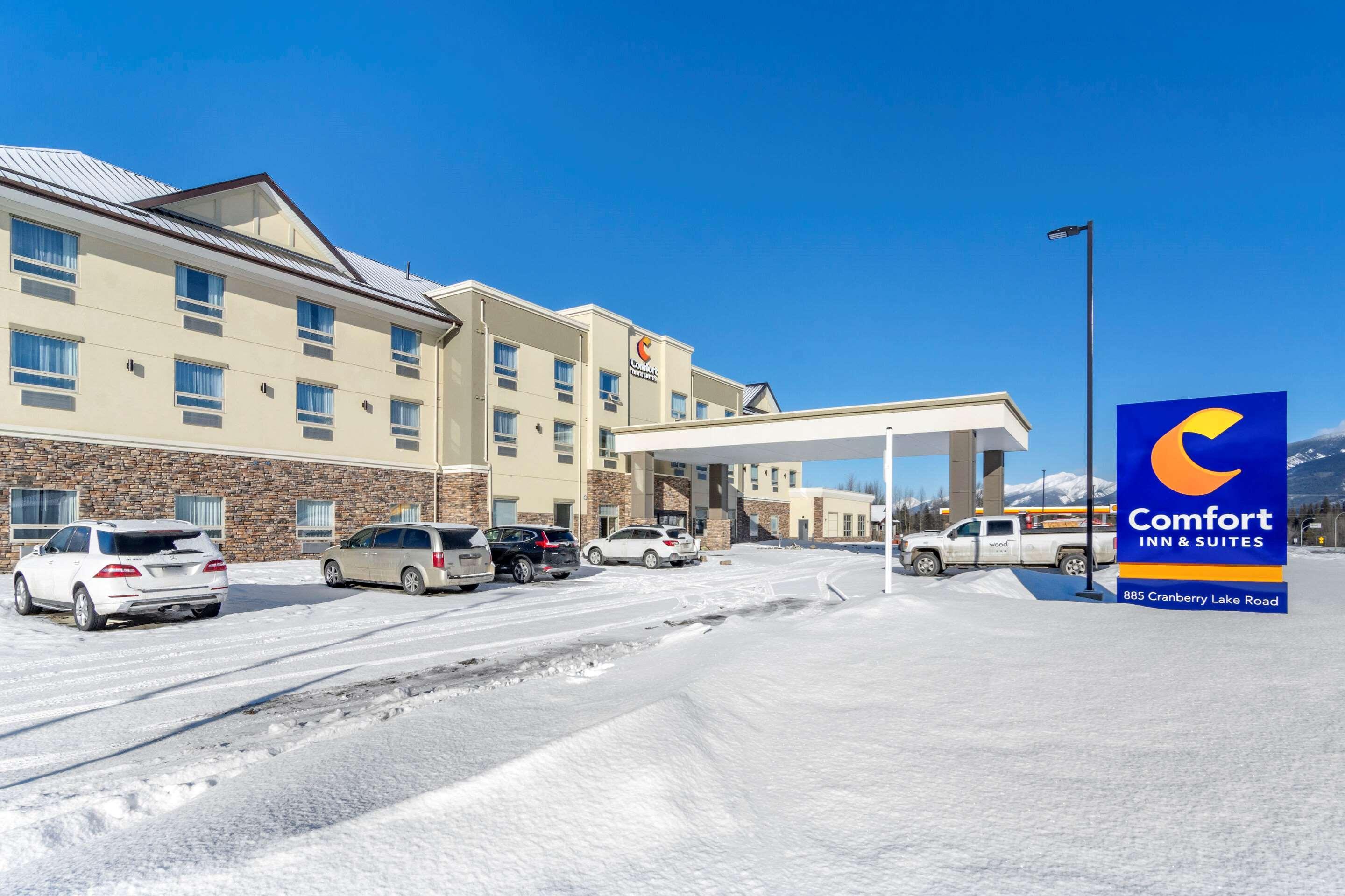 Comfort Inn & Suites Valemount Esterno foto