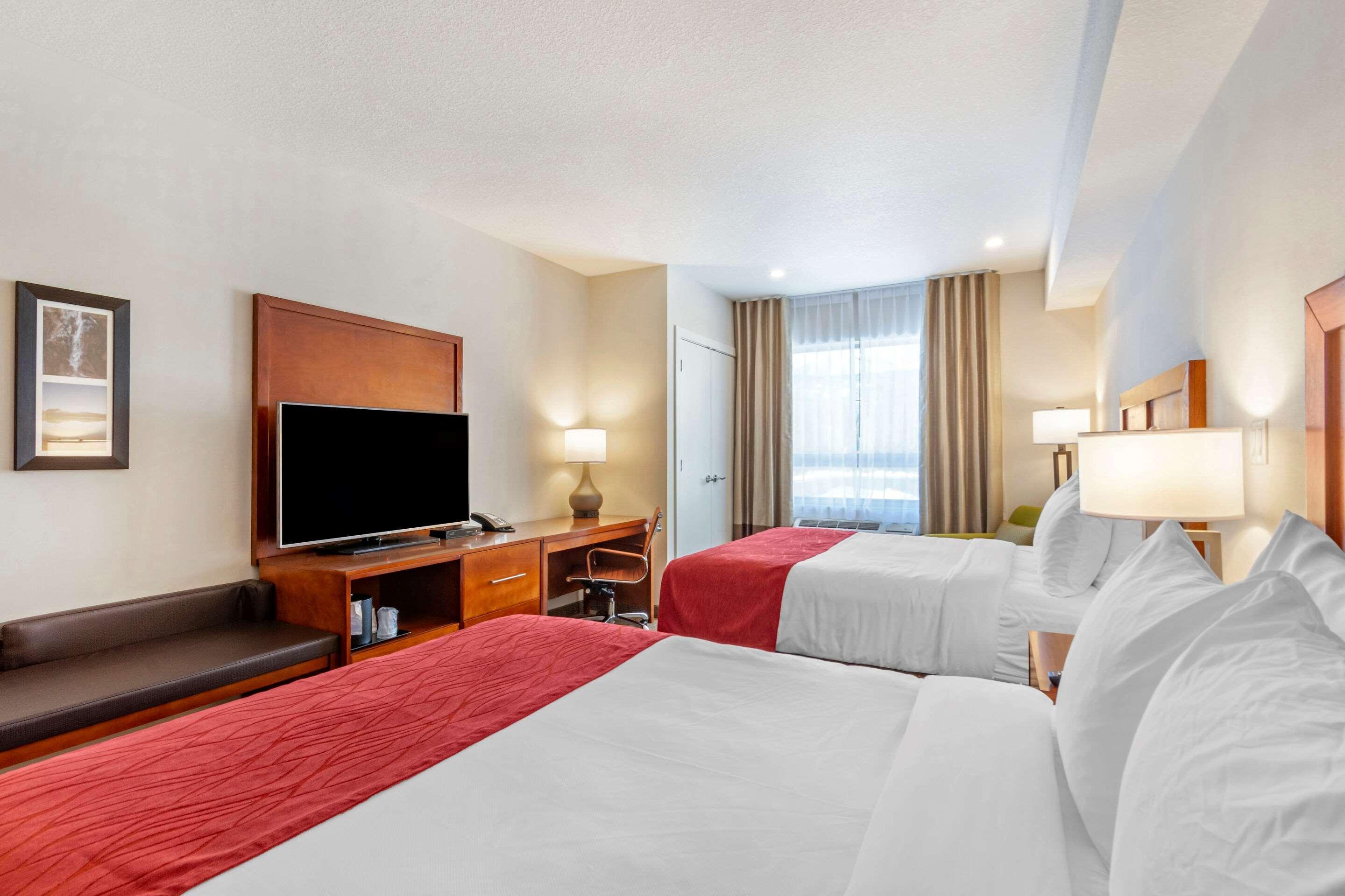 Comfort Inn & Suites Valemount Esterno foto