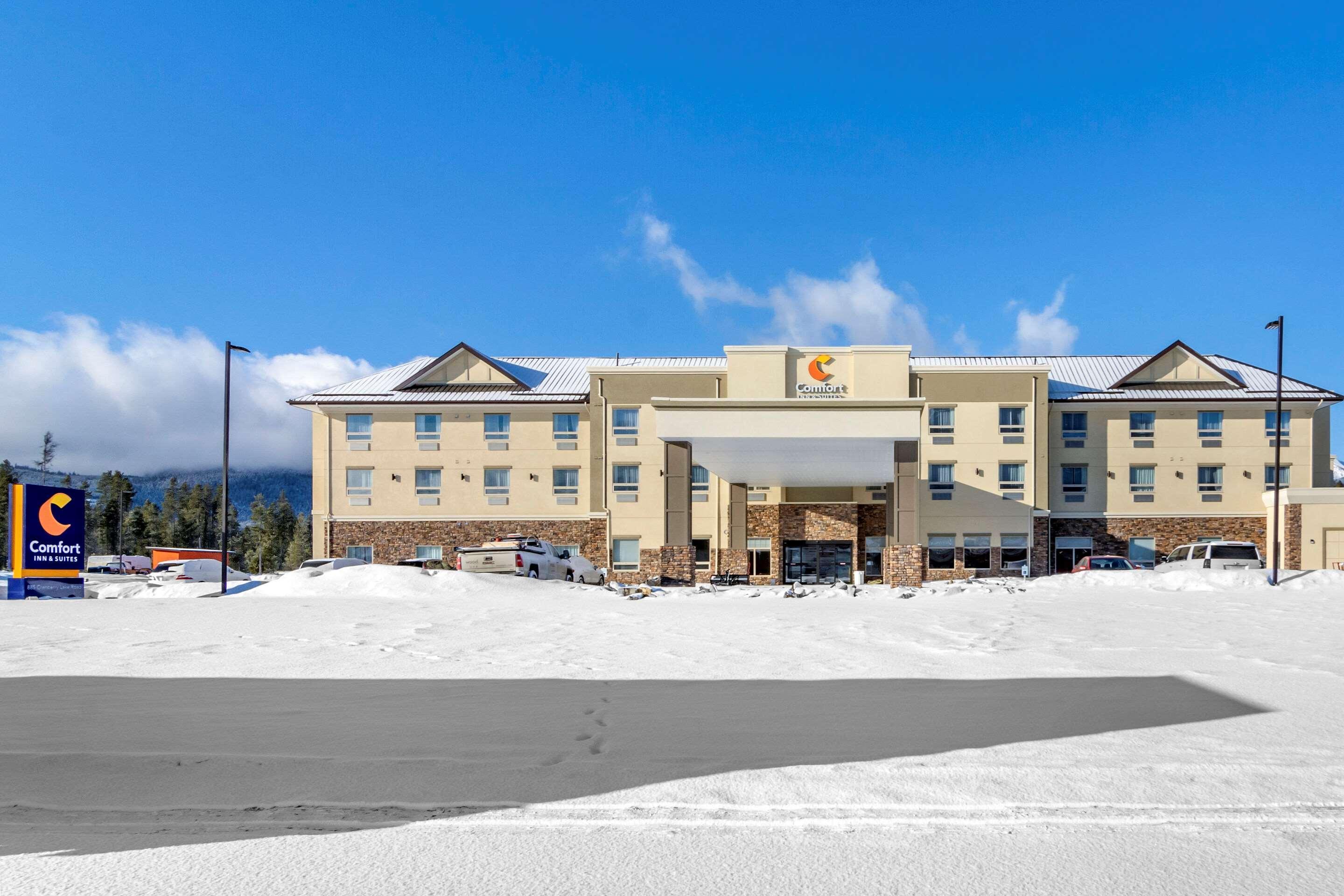 Comfort Inn & Suites Valemount Esterno foto